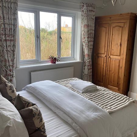 Abi B&B Cliftonville Bagian luar foto